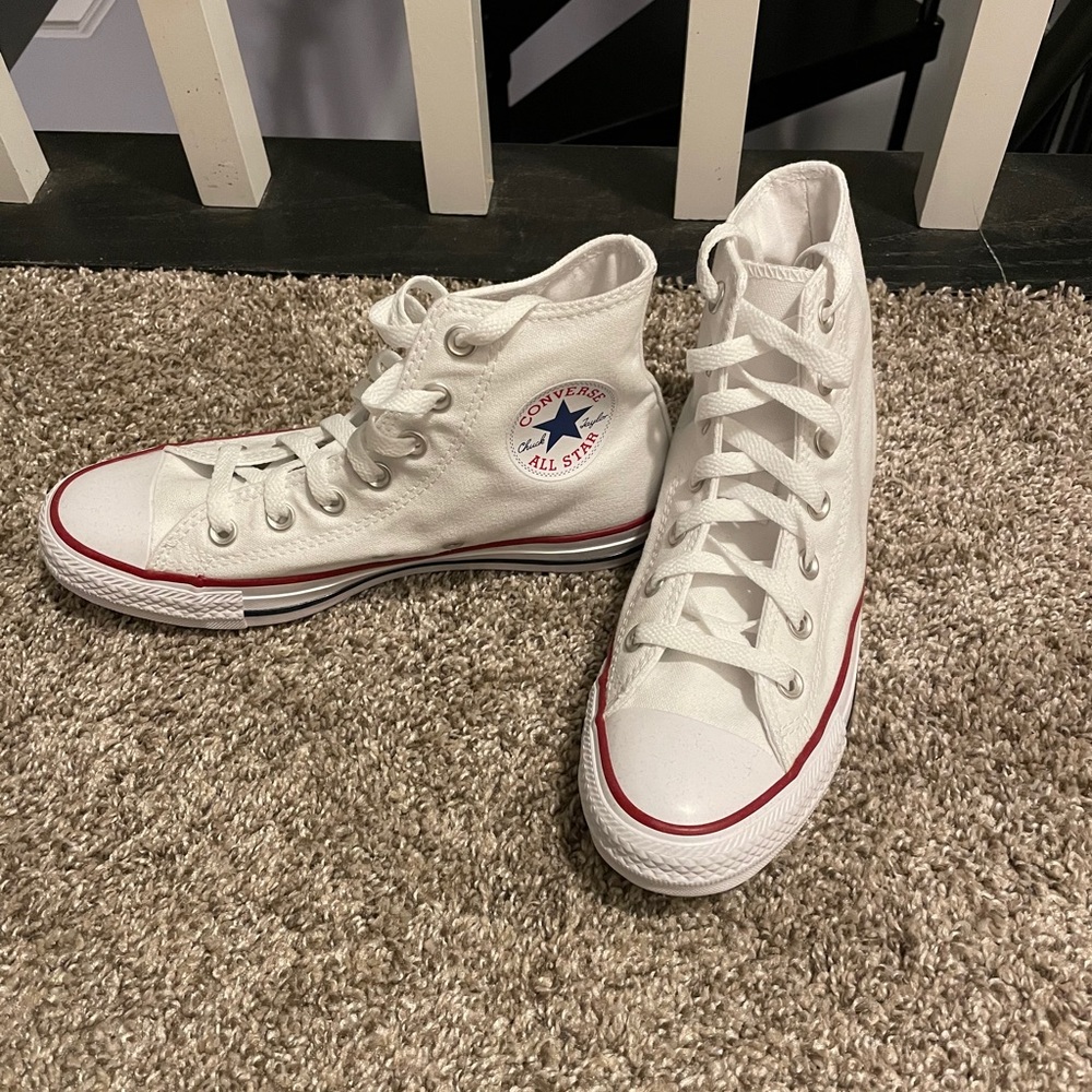 NWOT WORN ONCE White Women’s Converse High-tops!